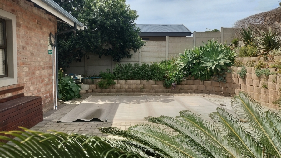 3 Bedroom Property for Sale in Fraaiuitsig Western Cape